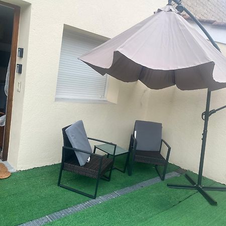Le Petit Prince , Jolie Maisonnette Terrasse Netflix Parking Prive Jeux De Societe Bourg-en-Bresse Dış mekan fotoğraf