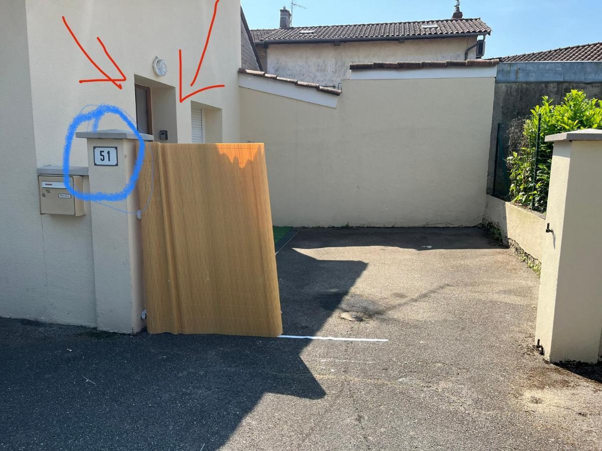 Le Petit Prince , Jolie Maisonnette Terrasse Netflix Parking Prive Jeux De Societe Bourg-en-Bresse Dış mekan fotoğraf